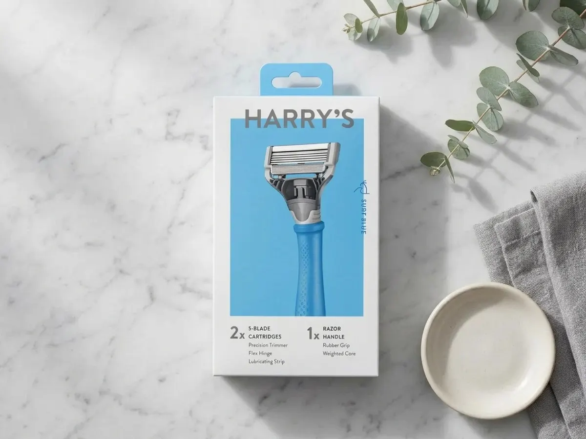 Harry's Razor - Hurry, flat lay on marble with complementary styling