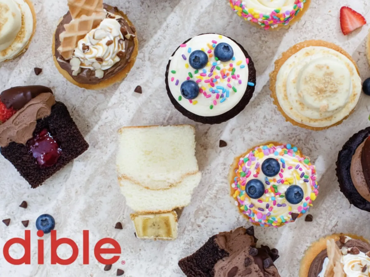 Cupcake Giveaway at Edible Arrangements – Today Only! — free sample: Get a FREE cupcake at Edible Arrangements on Sept 9—no purchase needed! Just visit a participating s