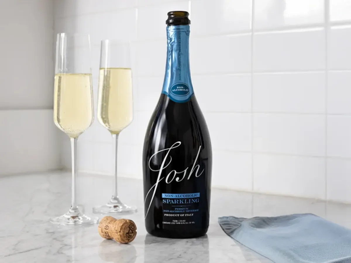 Josh Cellars Non-Alcoholic Sparkling Kit — free sample: Get a FREE Josh Cellars Non-Alcoholic Sparkling Chatterbuy Kit! 🥂 Only 100 spots, apply by Jan 12. 