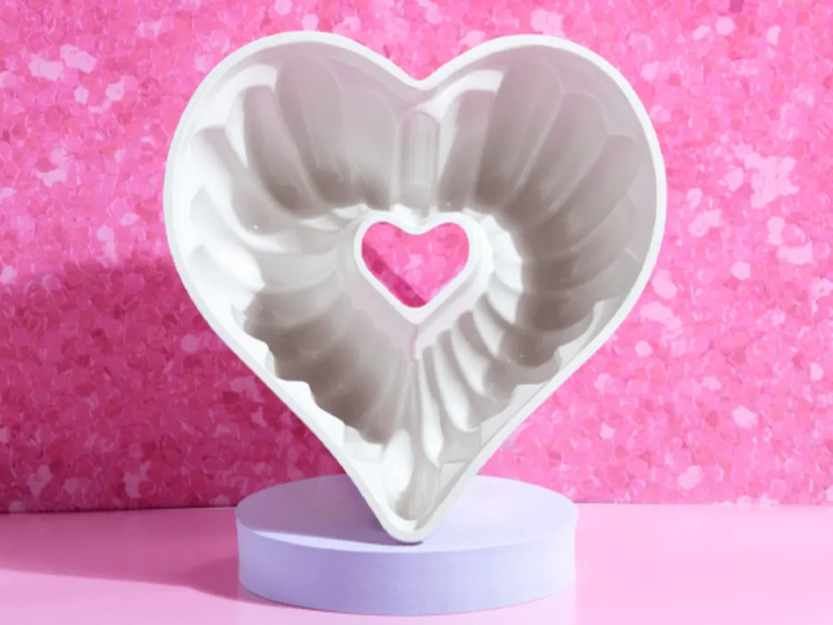 Paris Hilton Heart-Shaped Fluted Pan — free sample: Get a FREE Paris Hilton Heart-Shaped Fluted Pan at Walmart when you join TopCashback by Jan 30! Dish