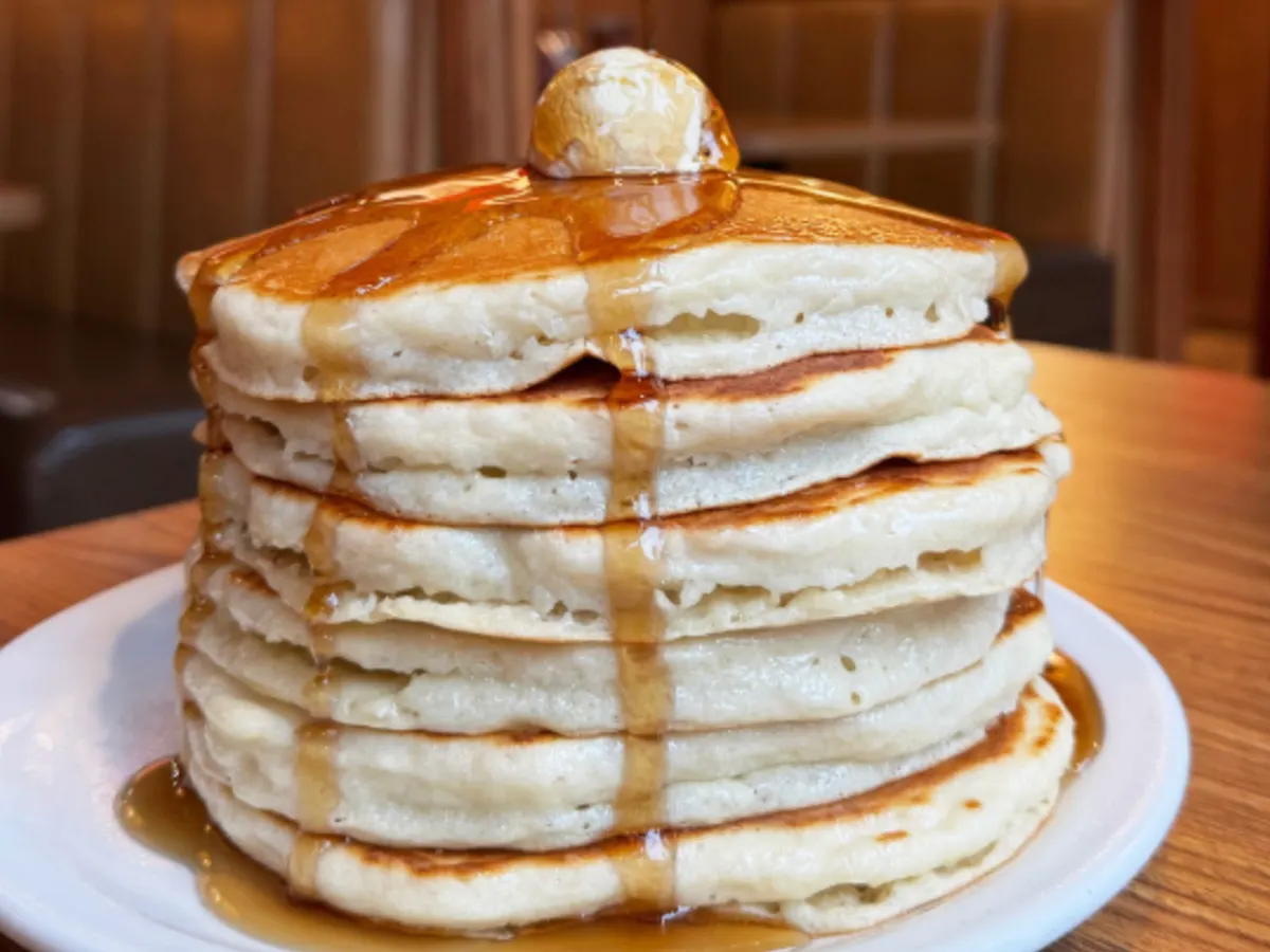 Denny's Buttermilk Pancakes — free sample: Denny’s Rewards members get a FREE stack of buttermilk pancakes with any dine-in purchase through Fe