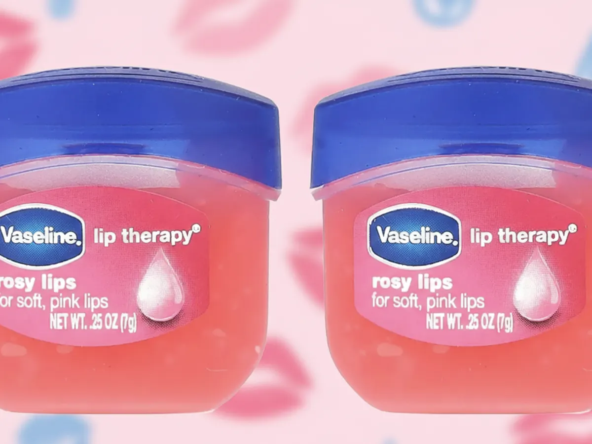 Vaseline Lip Therapy