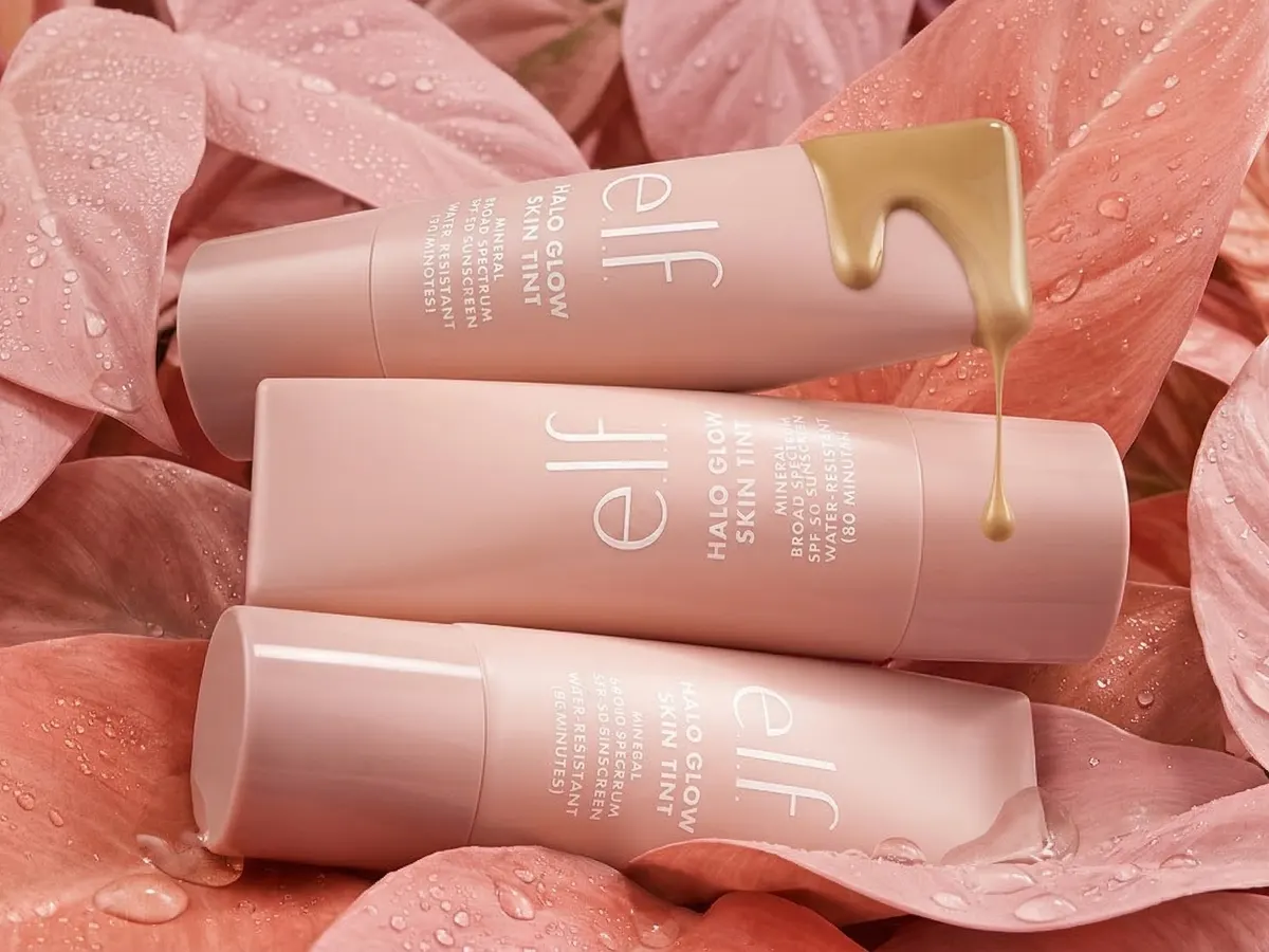 E.L.F. Halo Glow Skin Tint