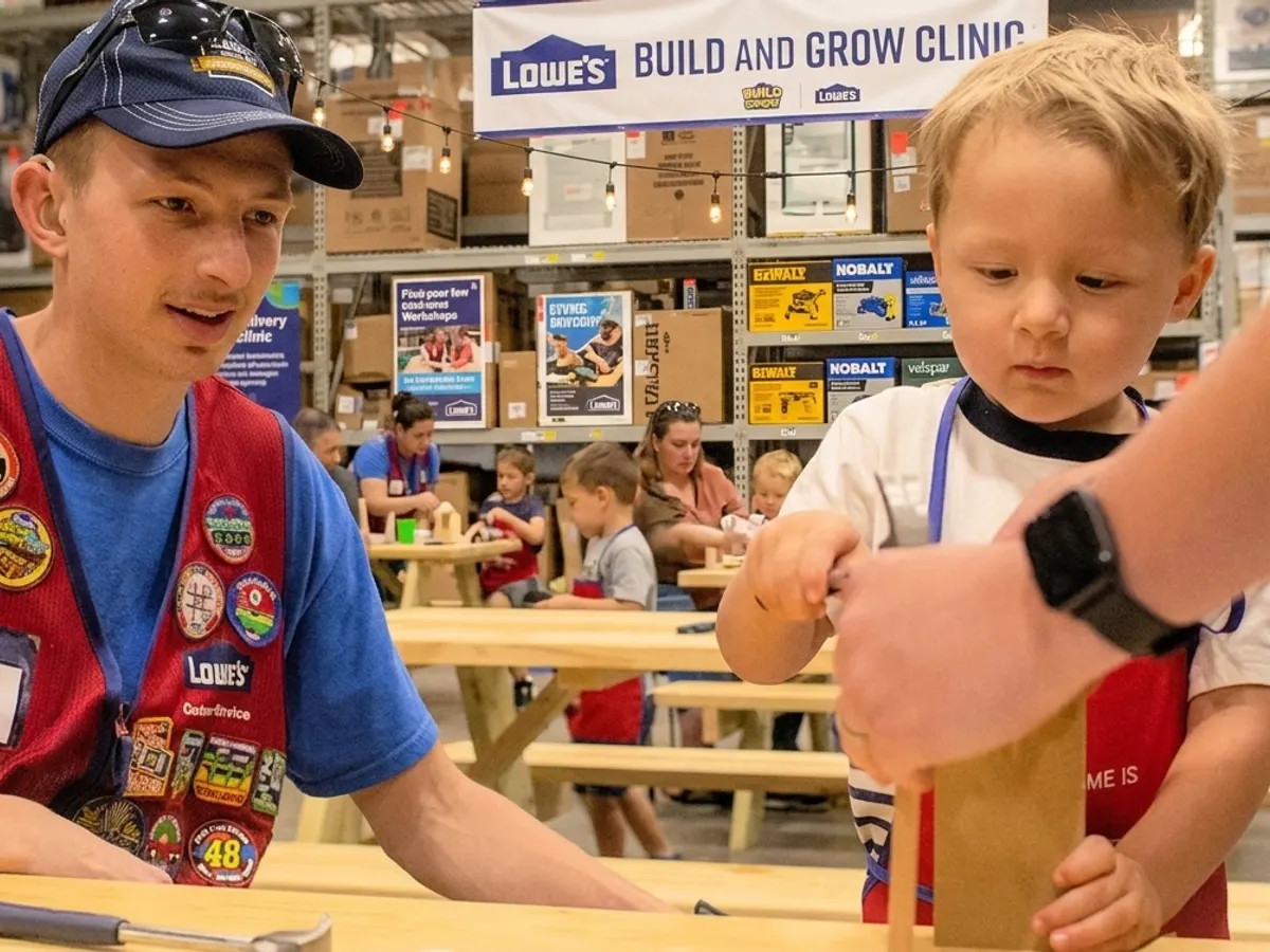 Let Kids Build & Grow – FREE Terrarium Event at Lowe’s 🌱