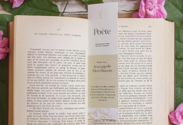 Pack of Scented Bookmarks for Free: free sample: Become one of the first to experience Poète scents. You can a pack of these Scented Bookmarks for fr