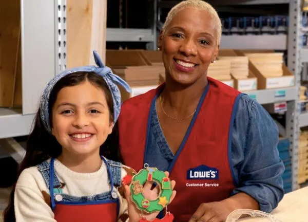 Jolly Holiday Ornament Kit for Free: free sample: On December 17th, stop by Lowe's with your kids and attend the holiday DIY-U workshop where they wil