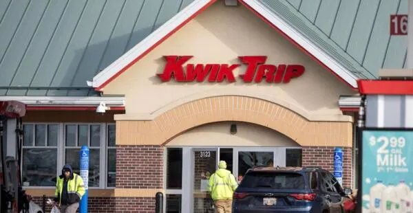 Yours for the Taking, Free 4 ct. Cookies at Kwik Trip!: free sample: Log in or register for Kwik Rewards and check your account, freebies expire 9/15. Limit 1 of each pe