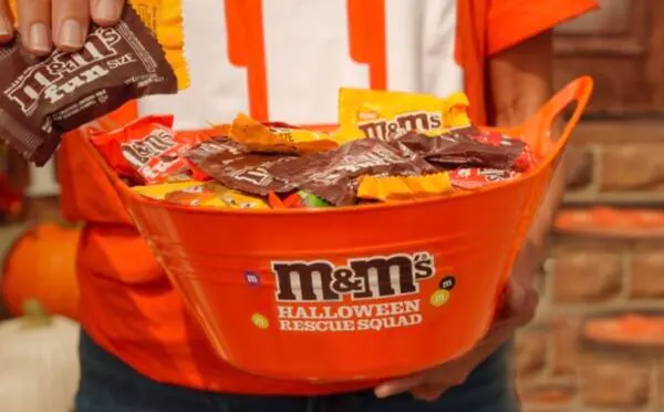 FREE Halloween Treat & Greet Kit from M&M’S, Don’t Miss Oct 10!: free sample: Mark your calendar for October 10th at 10am EST to grab a free M&M’s Treat & Greet Kit! This limited
