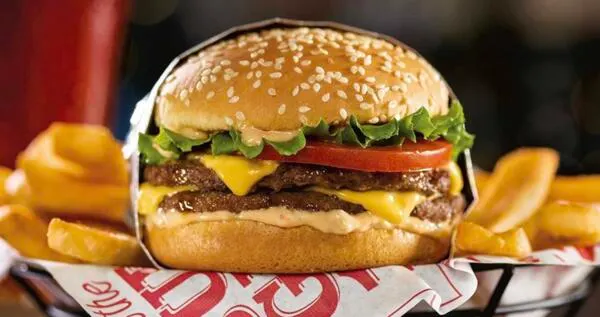 Veterans Eat Free, Enjoy a Red’s Big Tavern Burger on Us!: free sample: This Veterans Day, Red Robin is honoring Veterans and active-duty military members with a FREE Red’s