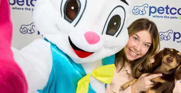 Petco Easter Bunny Photos, Free for Your Furry Friend!: free sample: Celebrate the holiday with a FREE photo with the Easter Bunny! Bring your pet to select Petco locati
