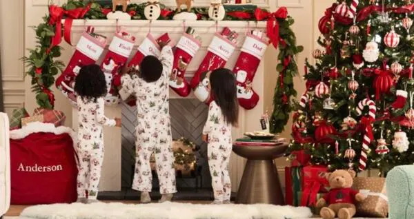 Kids’ Holiday Crafting Fun, Free at Pottery Barn Kids: free sample: Your little one can enjoy a fun seasonal activity at the Free Pottery Barn Kids Holiday Crafting Par